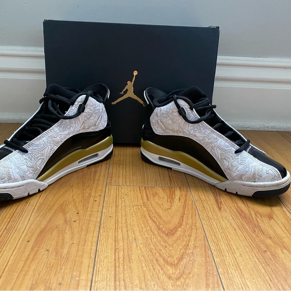 Jordan Shoes - Picture 2 of 5